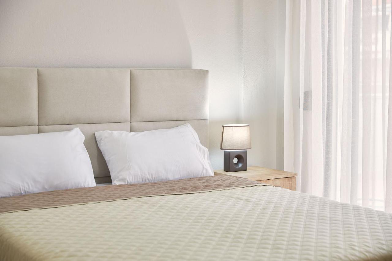 Pearl Apartments Ofrínion Dış mekan fotoğraf
